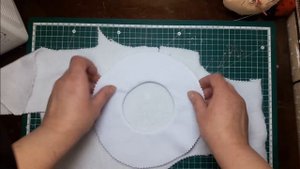 Берет из флиса для текстильной куклы.Как сделать выкройку и как пошить.Мастер класс.