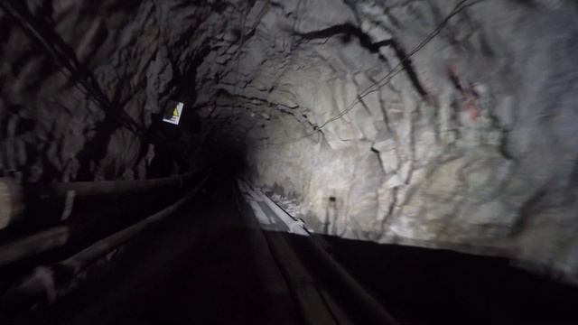 Шахта Едем по штольне 12