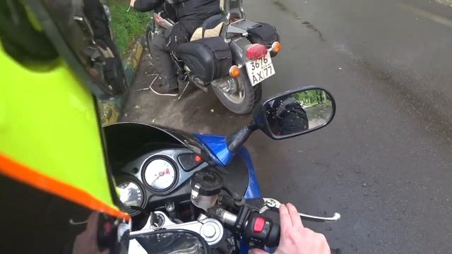 Первый выезд в город на моте SV650S (первое поколение 99-02) смотреть онлайн