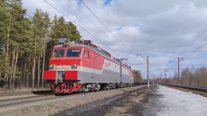 Электровоз ВЛ11-057 с новыми платформами!