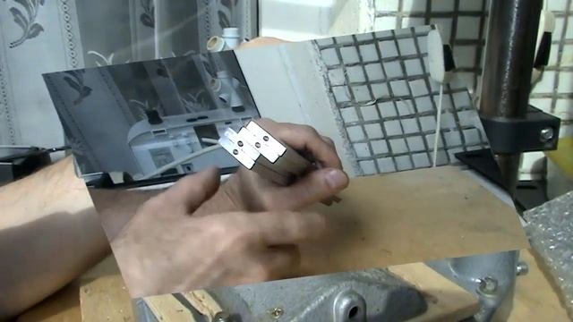 Универсальное приспособление для заточки.