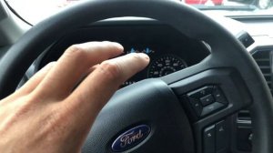 Ford F-150 : How to turn on turn signal