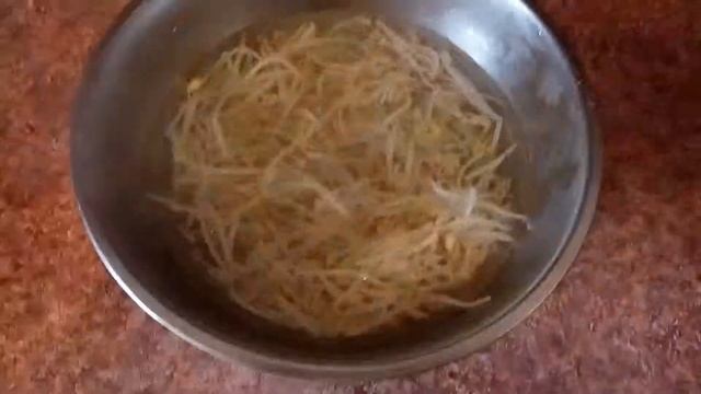 Проростки фасоли и постные сосиски.Вкусно с пользой. смотреть онлайн