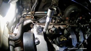 como quitar un inyector de kia sportage diesel 2007 motor D4