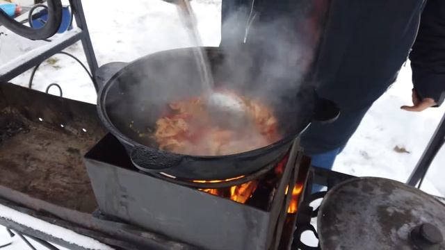 Китайская жареная лапша с курицей смотреть онлайн