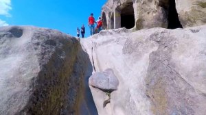 Грузия пещерный город Уплисцихе. Где мы арендовали авто в Тбилиси.