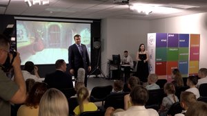 Виталий Хоценко поздравил детей участников СВО с Днем защиты детей