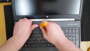 HP Elitebook 8560w Disassembly and thermal compound paste replacement, разборка