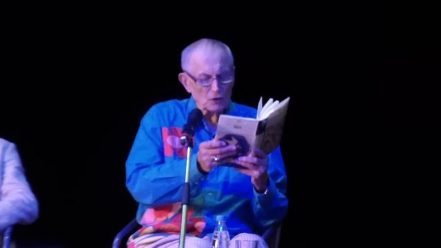 Евгений Евтушенко - Людей неинтересных в мире нет смотреть онлайн