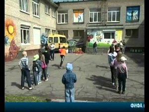 Акция в РЦ "Росток" - дружная семья (Канал 12)