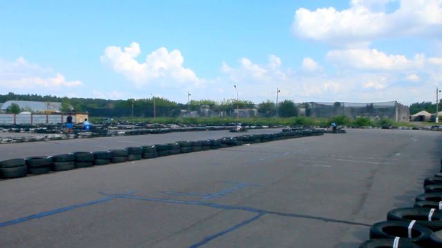 Покатушки на картингах. Люблино ул. Заречье. 17.07.2018 смотреть онлайн