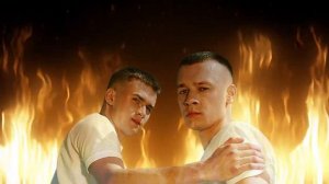 Атаман и финик музыка играет громко