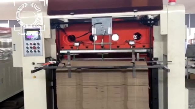 Автоматическая машина для плоской высечки с рулона PY 1200 смотреть онлайн