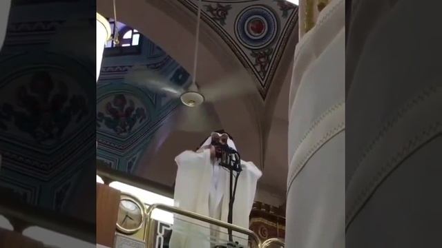 Нашли место где говорят Азан в Медине в мечети пророка мир ему и благословение Аллаха