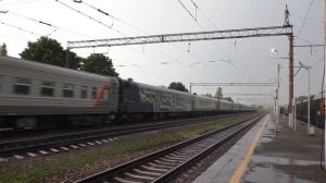 ЭП1М-752 с поездом №180 Санкт-Петербург - Евпатория