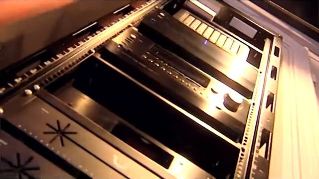 В данных видеосюжетах представлен демонстрационный зал наших партнеров в г. Минск, Белоруссия смотреть онлайн