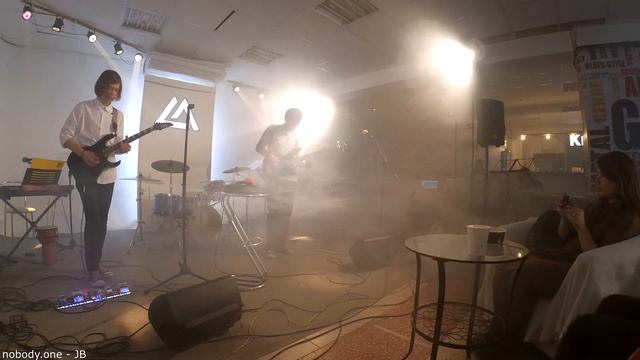 Убежище на радио Мёд в клубе "Красный Квадрат" (27.05.018) смотреть онлайн