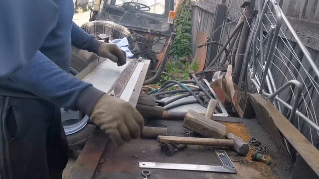 Передние крылья на трактор, своими руками... ЛТЗ, Т40, LTZ, МТЗ, ЮМЗ и другую СПЕЦТЕХНИКУ смотреть онлайн