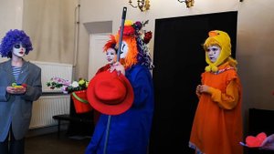 Дворник и цветы