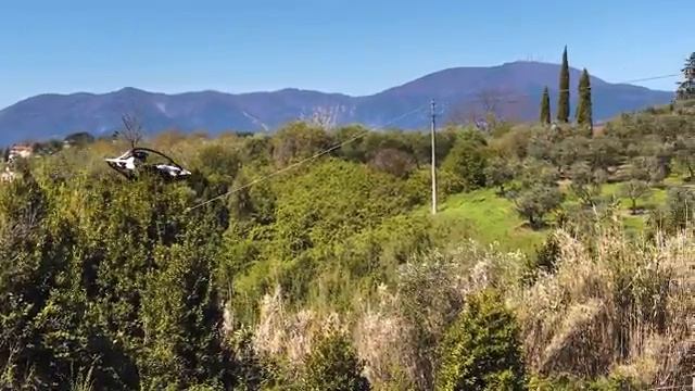 На дачу на электро-самолете - видео персонального самолета Jetson’s One eVTOL