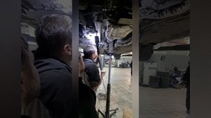 Замена масла в заднем Редукторе и системе Quattro Audi A8 d4