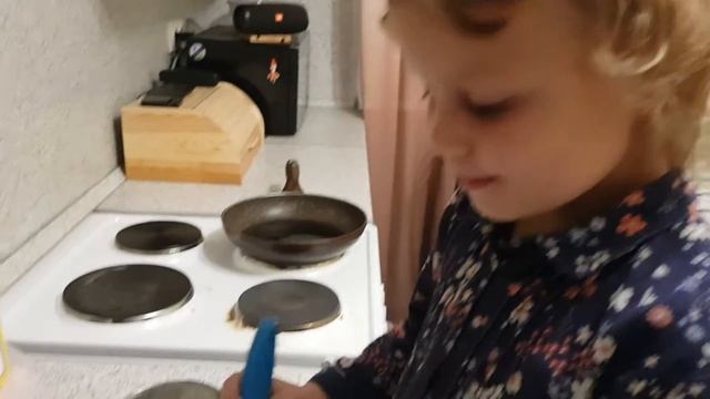 Оладьи , самый простой рецепт. смотреть онлайн