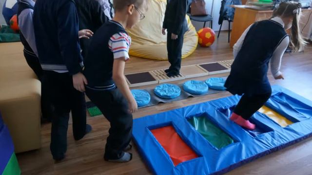 Сенсорная комната смотреть онлайн