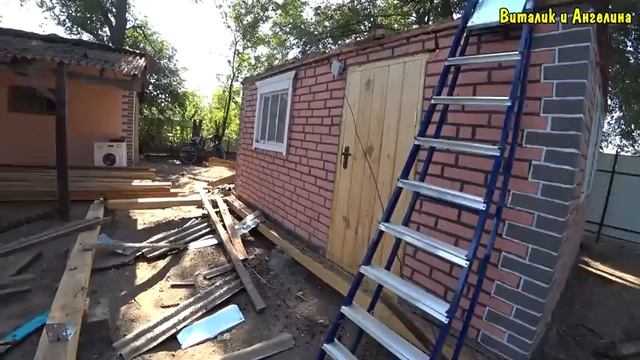 БОЛЬШАЯ СТРОЙКА В ДЕРЕВНЕ / ПОСТРОИЛ СВОИМИ РУКАМИ / ПРИСТРОЙКА ДЛЯ САУНЫ / ЛЕТНЯЯ БЕСЕДКА смотреть онлайн