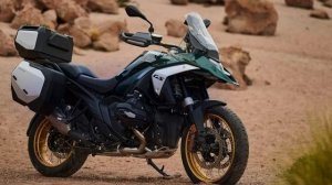 BMW Destroyed The GS! - BMW R 1300 GS - Exclusive First Look and Full Specs
