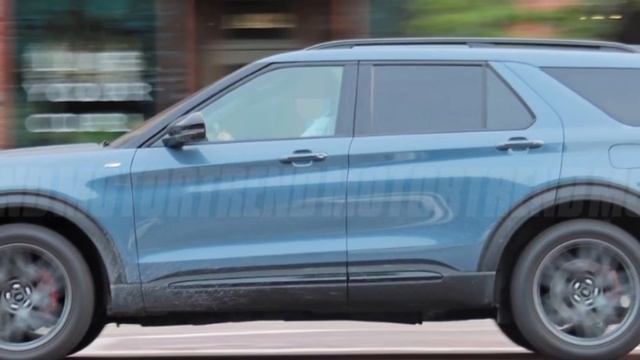 2024 Ford Explorer Spy Photos - CHISELED LOOK, UPDATED INTERIOR