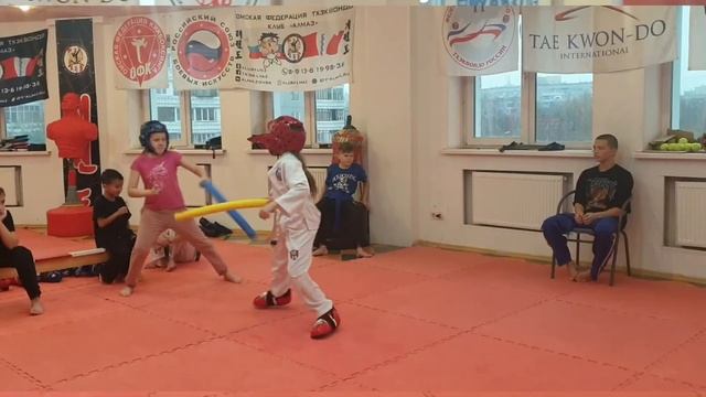 Делай сегодня то, что другие не хотят, завтра будешь биться так, как другие не могут. смотреть онлайн