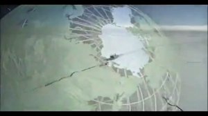 Ледокол колет северный суровый, коварный, толстый лед!!!