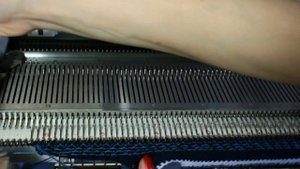 вяжем тёплую Юбку на вязальной машине