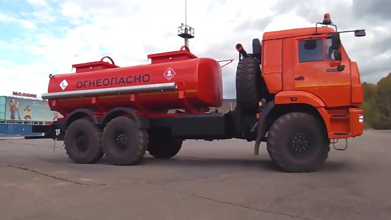 Автотопливозаправщик АТЗ-10 на шасси КАМАЗ-43118 (компания Вектор)