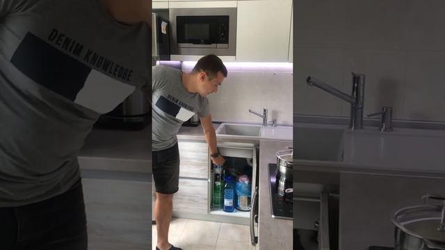 Кухня с МДФ глянцевыми фасадами смотреть онлайн