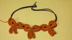 Кайма крючком для обвязки. Как вязать бантики   Урок 131 The border is crocheted. How to knit bows