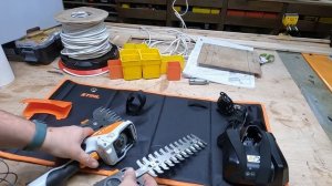 Stihl HSA26 small hedge trimmer and AS2 battery