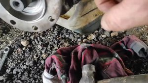 Ман 8.150 - замена сальника хвостовика и крышки редуктора.