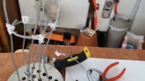 Как сделать проволочный каркас в форме кота для топиария . DIY Topiary frame.