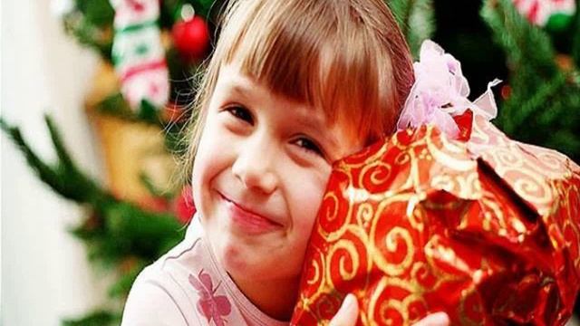 какой подарок подарить девочке 8 лет