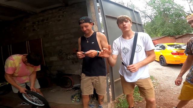 Мама Не Пускает Его Ехать 500 км на БМХ смотреть онлайн