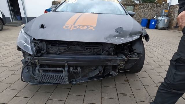 Cupra Racecar Crash Damage Analysis! смотреть онлайн
