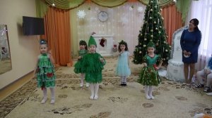 Новогодний утренник в детском саду!  танец "Елочки"