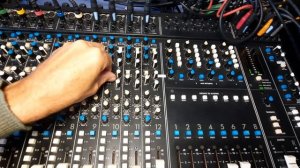 Seck 1282 Mixer test  with "Skanking Tool Horns" Barbés.D feat Fred Buram