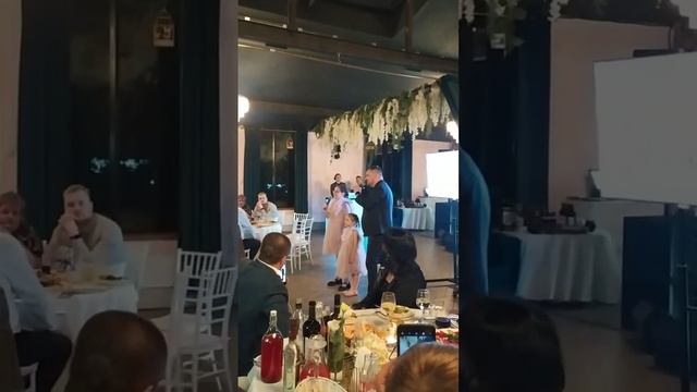 Поздравление в день свадьбы от младших сестренок? смотреть онлайн