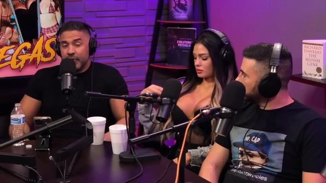 Your RED PILL is in LAS VEGAS! смотреть онлайн