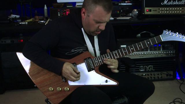 Gibson Explorer METAL | 3 Amps смотреть онлайн