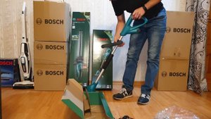 Часть 2. Открываем EasyGrassCut 12-23 Аккумуляторный триммер / Обзор Bosch EasyGrassCut 12-230