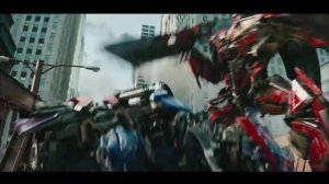 Клип про Трансформеров по 1-3 фильму.