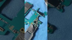 Samsung S9+ не включается,не работает кнопка включения.
